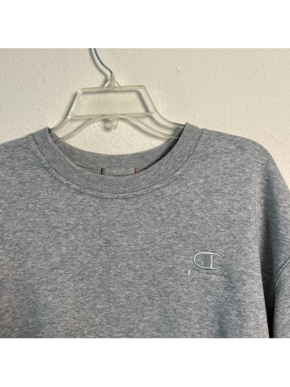 Champion Gray Fleece Crewneck Sweatshirt NWOT Men’s Size Large Relaxed Fit Soft - Picture 2 of 11